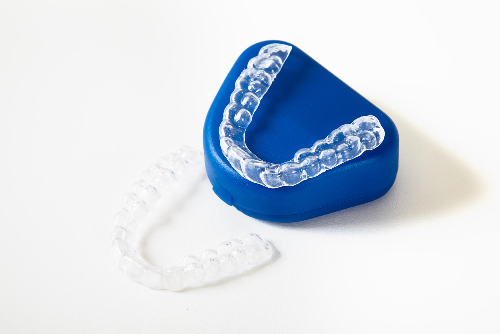 İnvisalign Şeffaf Plak Fiyatları İnvisalign Şeffaf Plak Fiyatları