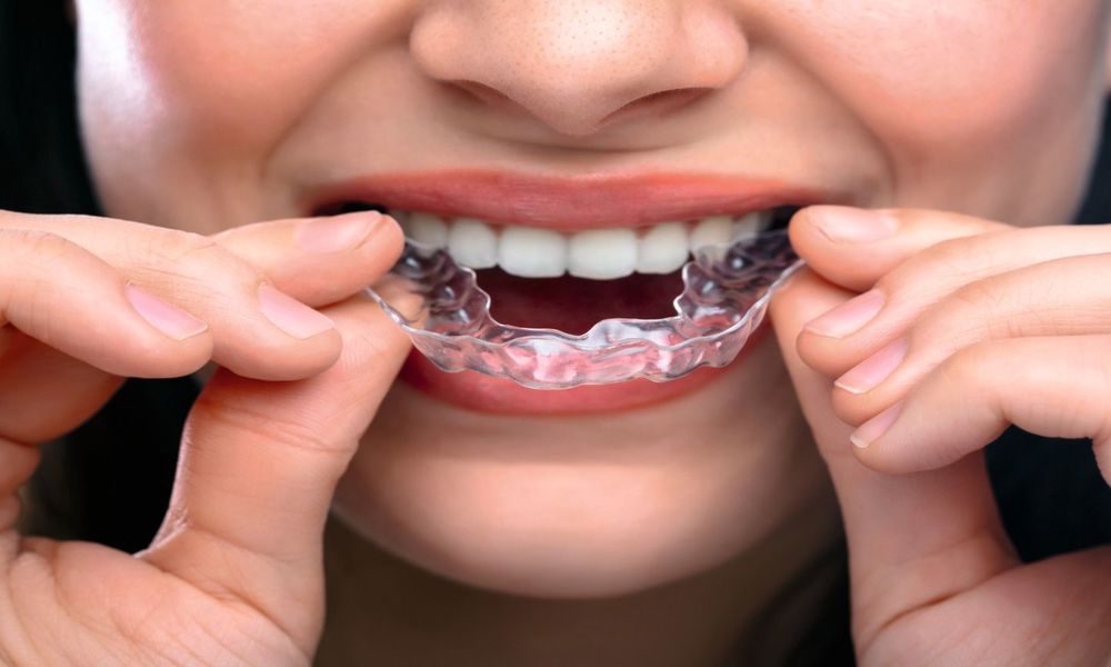 İnvisalign Şeffaf Plak Tedavisi İnvisalign Şeffaf Plak Tedavisi
