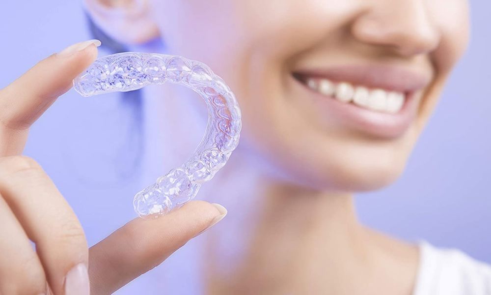 İnvisalign Şeffaf Plak Tedavisi İnvisalign Şeffaf Plak Tedavisi